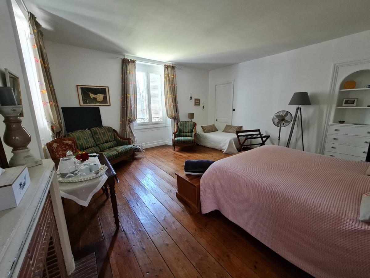 Chateau De Champblanc Cherves-de-Cognac Екстер'єр фото